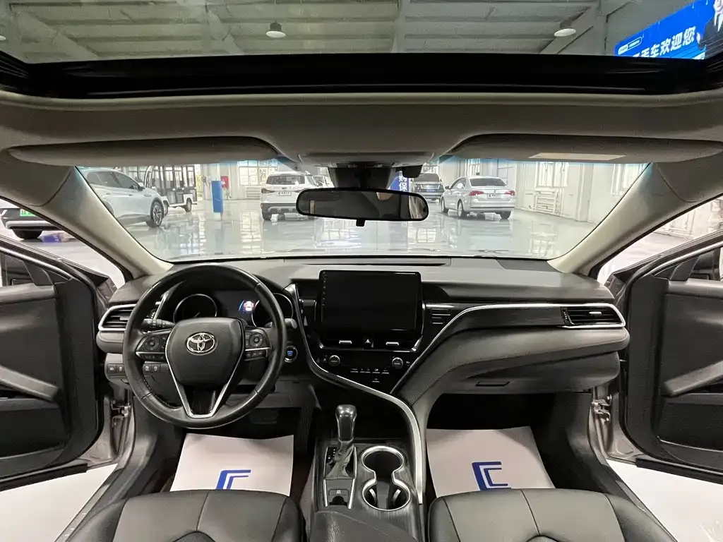 Toyota Camry 2022 из CN, фото 10