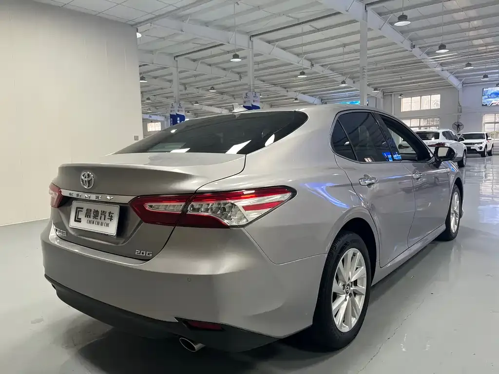 Toyota Camry 2022 из CN, фото 4