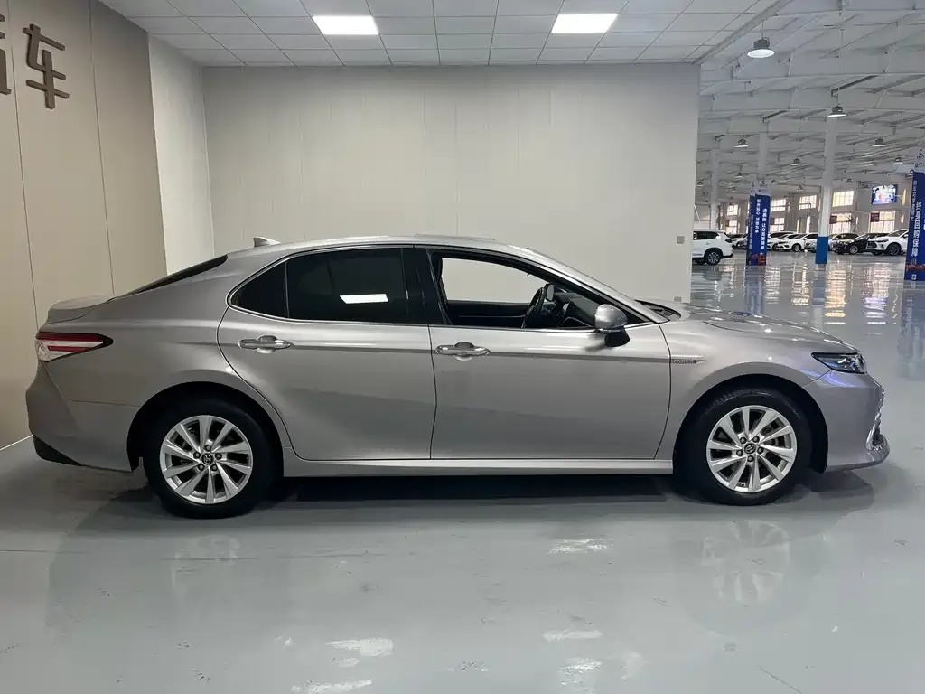 Toyota Camry 2022 из CN, фото 8