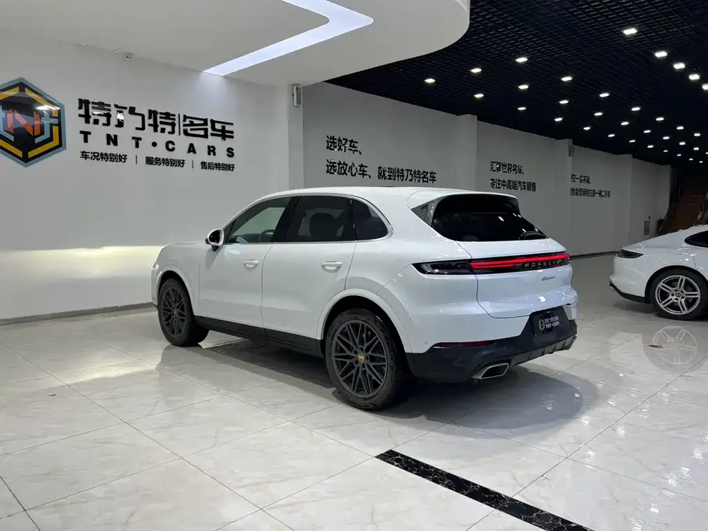 Porsche Cayenne 2024 из CN, фото 10