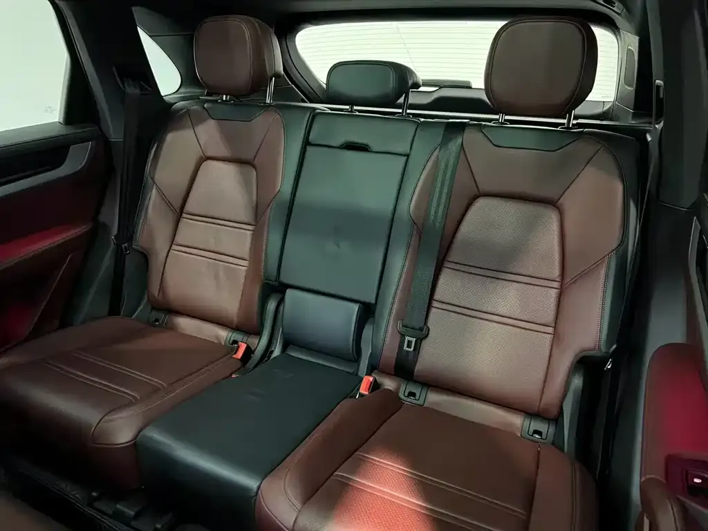 Porsche Cayenne 2024 из CN, фото 7
