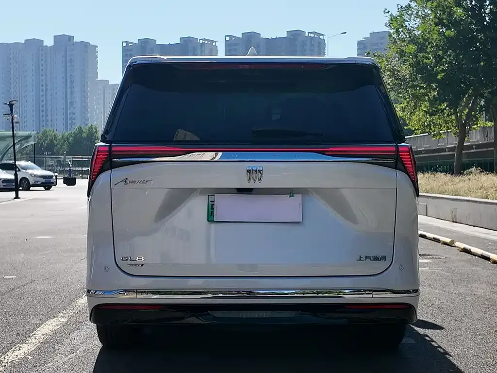 Buick GL8 Hybrid — фото 7