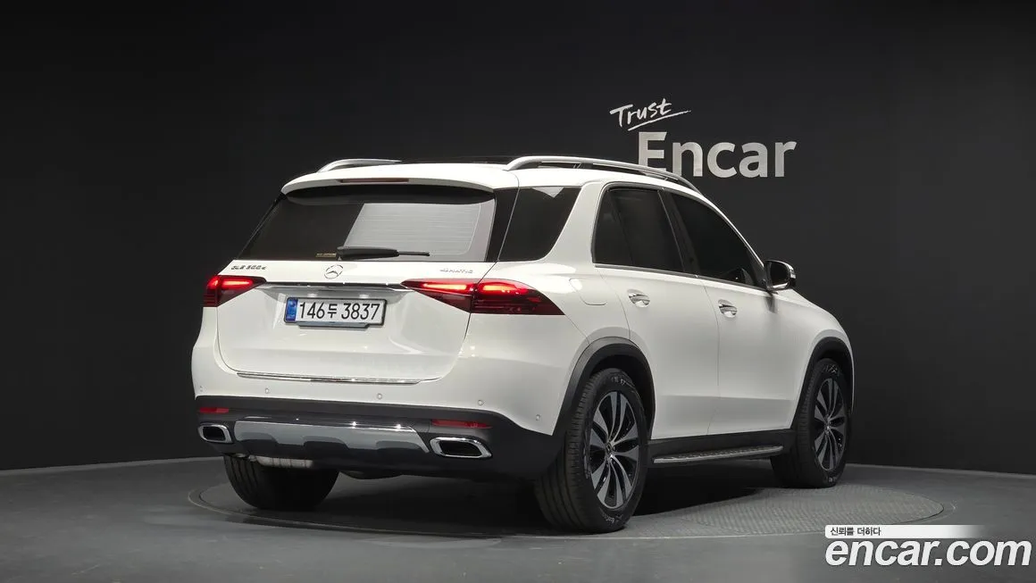 Mercedes-Benz GLE-Class — фото 2