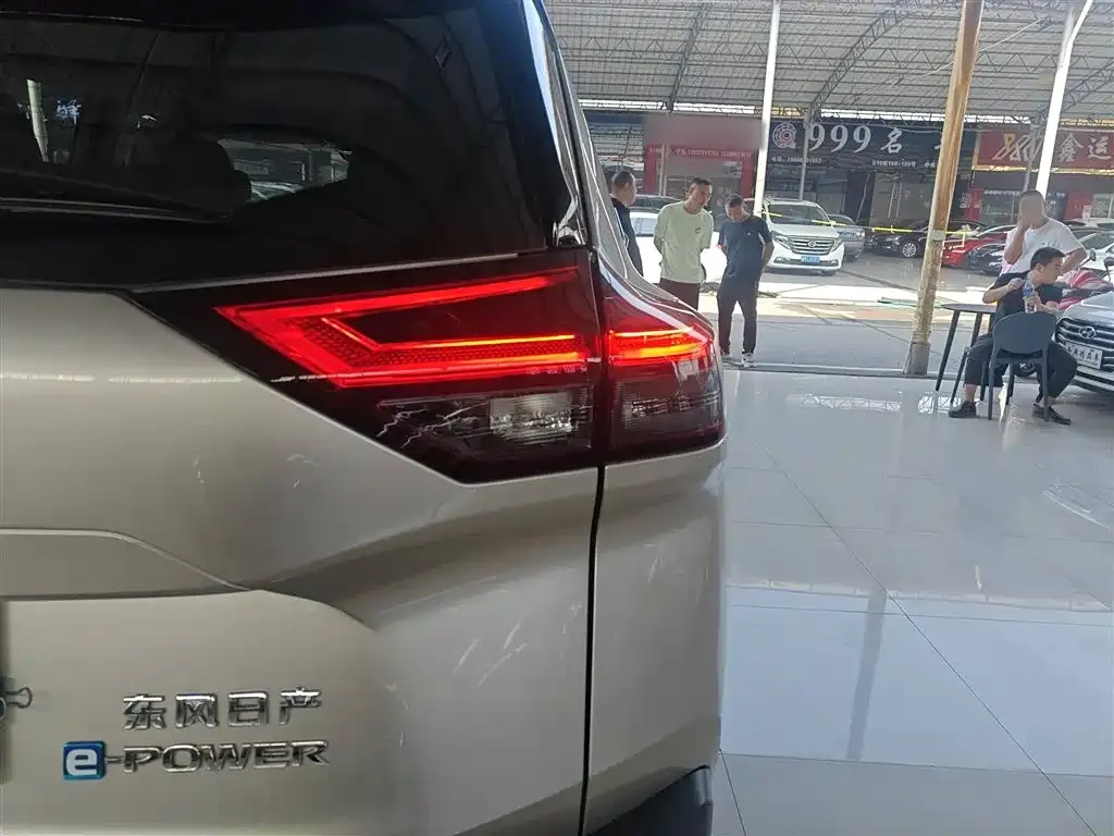 Nissan X-Trail 2023 из CN, фото 8