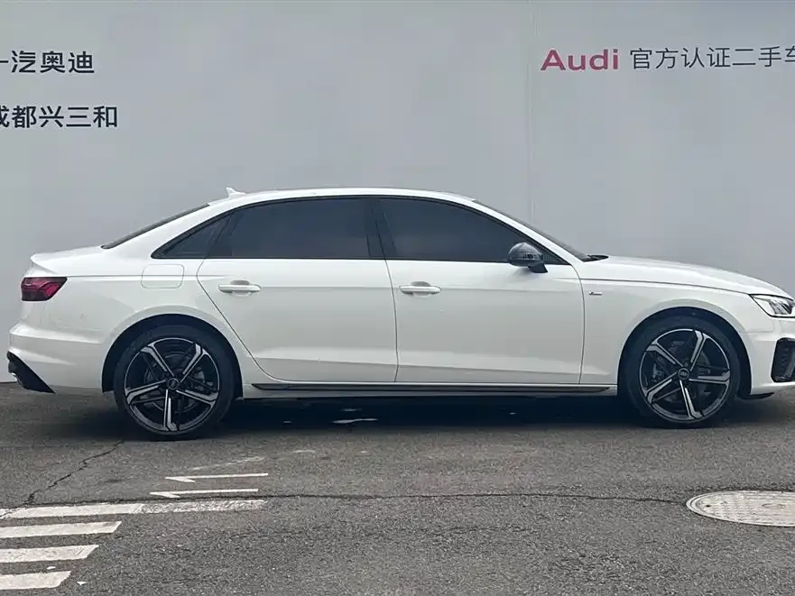 Audi A4L 2025 из CN, фото 3
