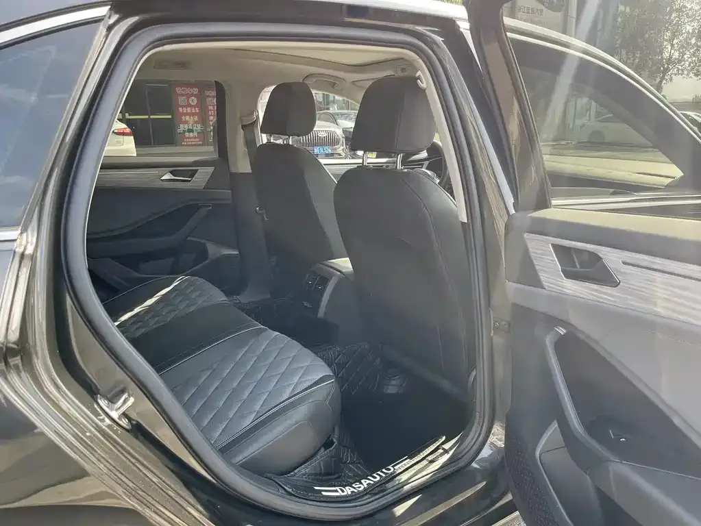 Volkswagen Sagitar 2023 из CN, фото 9