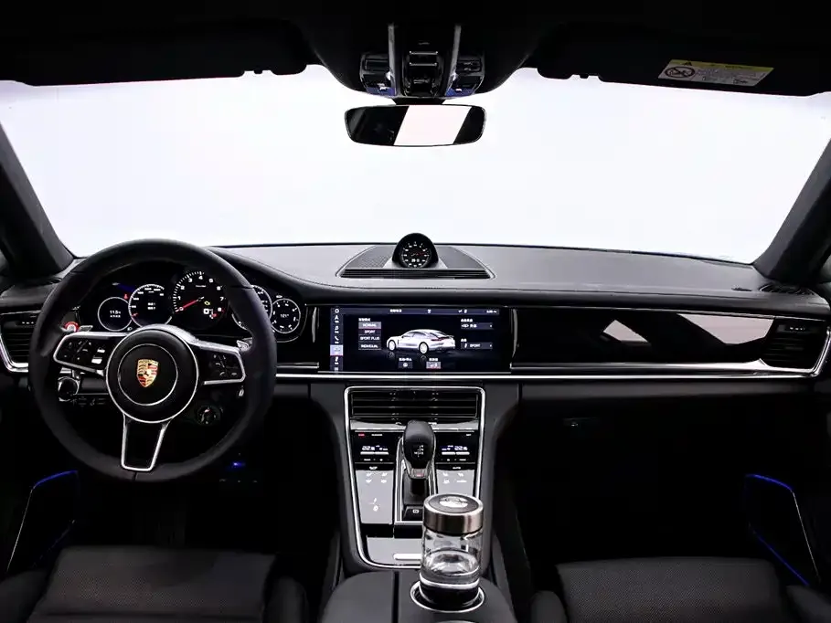 Porsche Panamera — фото 5