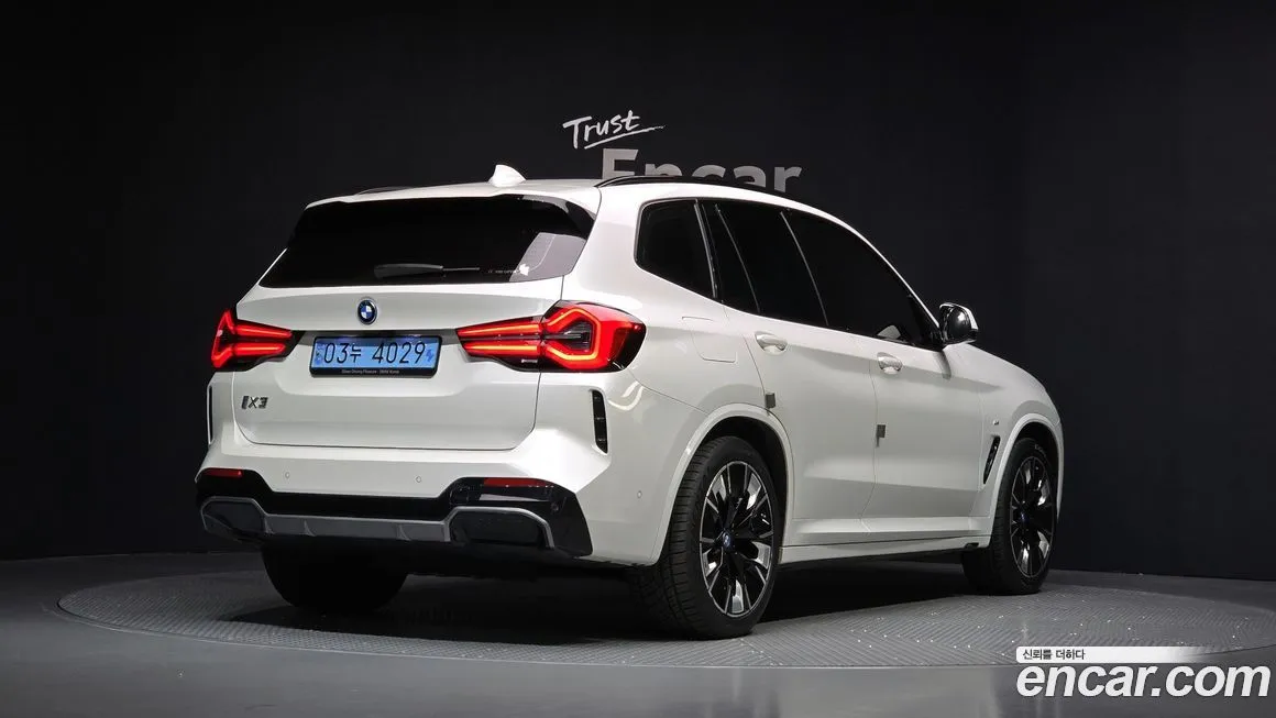 BMW iX3 2023 из KR, фото 2