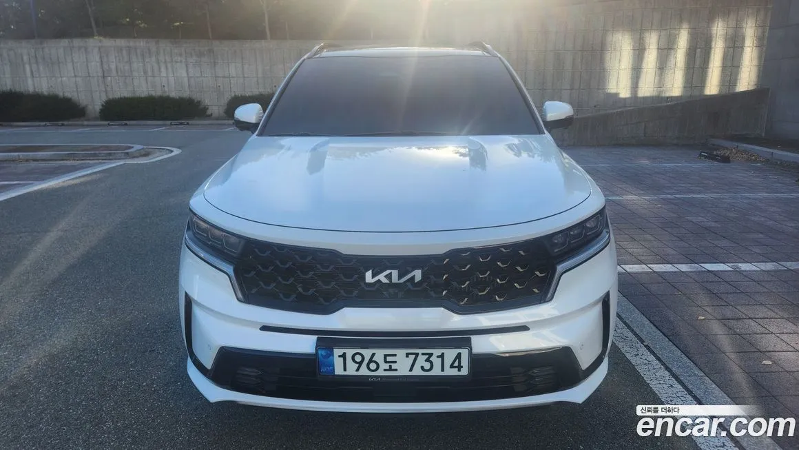 Kia Sorento — фото 1