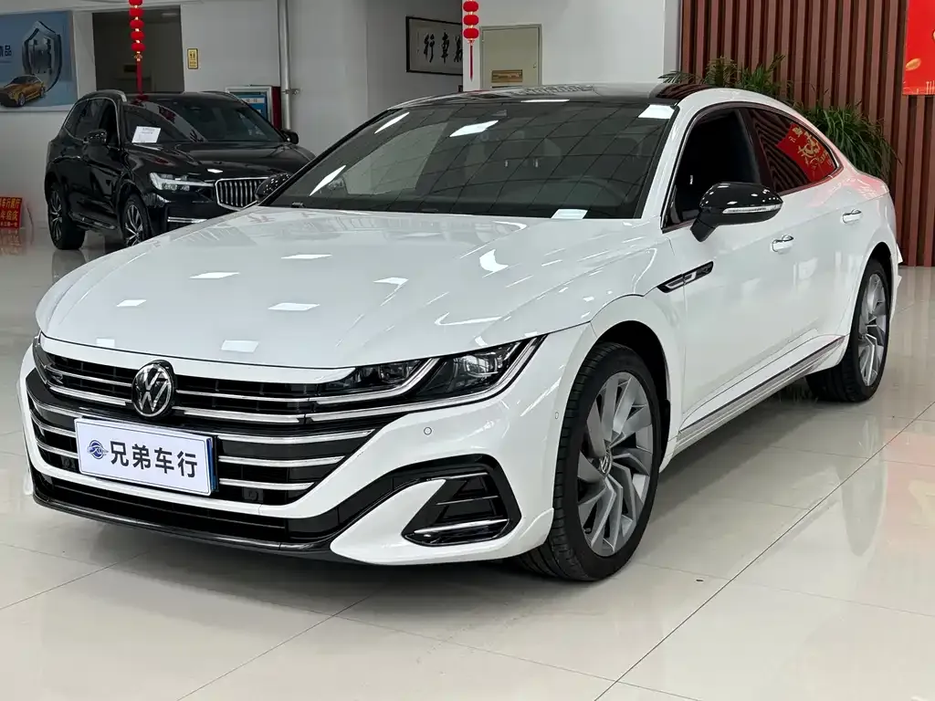 Volkswagen CC 2024 из CN, фото 2