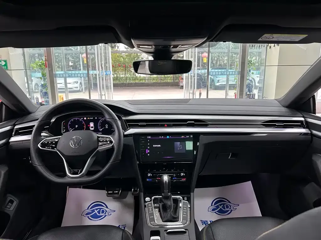 Volkswagen CC 2024 из CN, фото 3