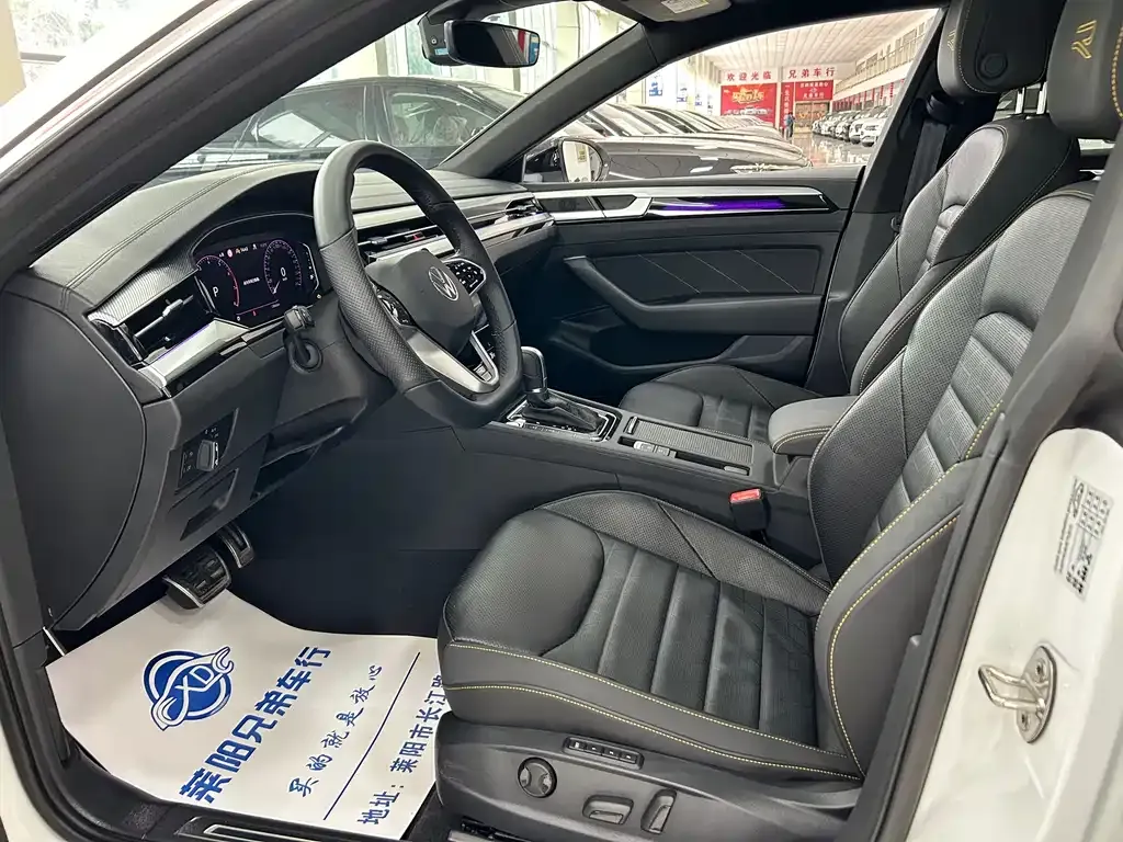 Volkswagen CC 2024 из CN, фото 4