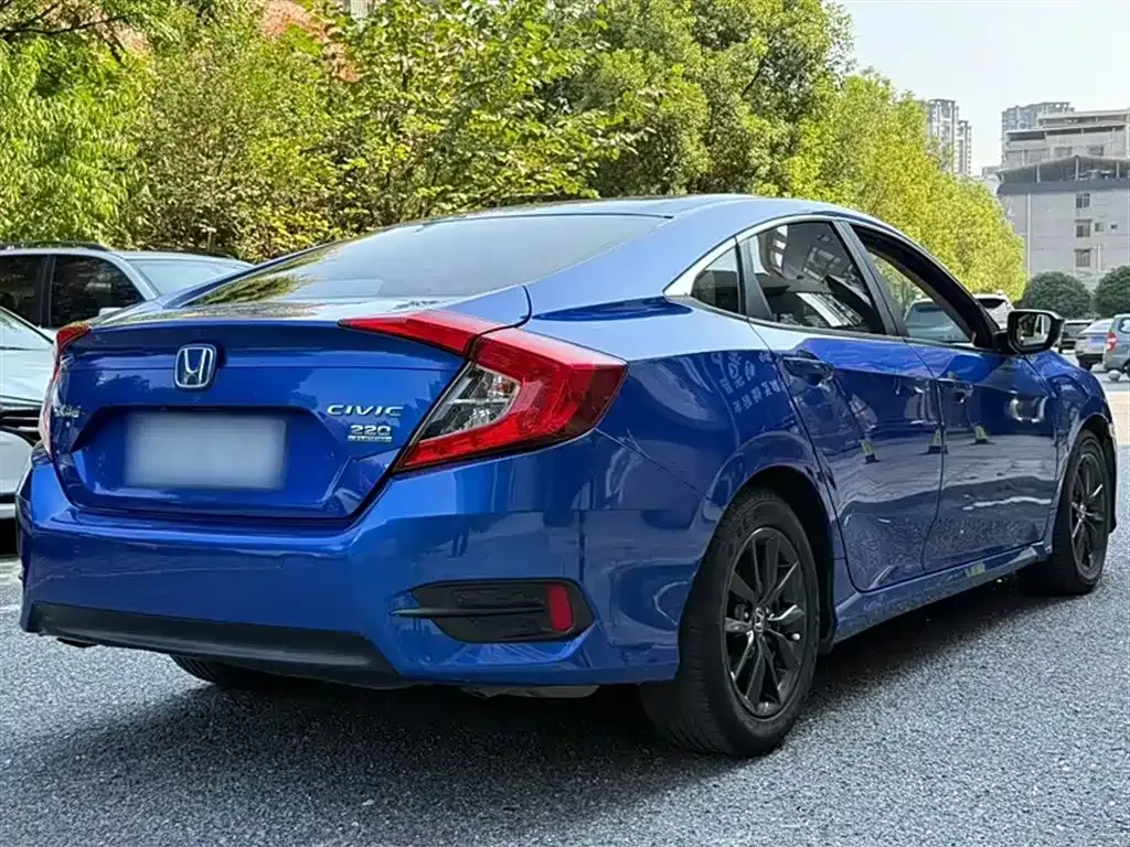 Honda Civic — фото 6