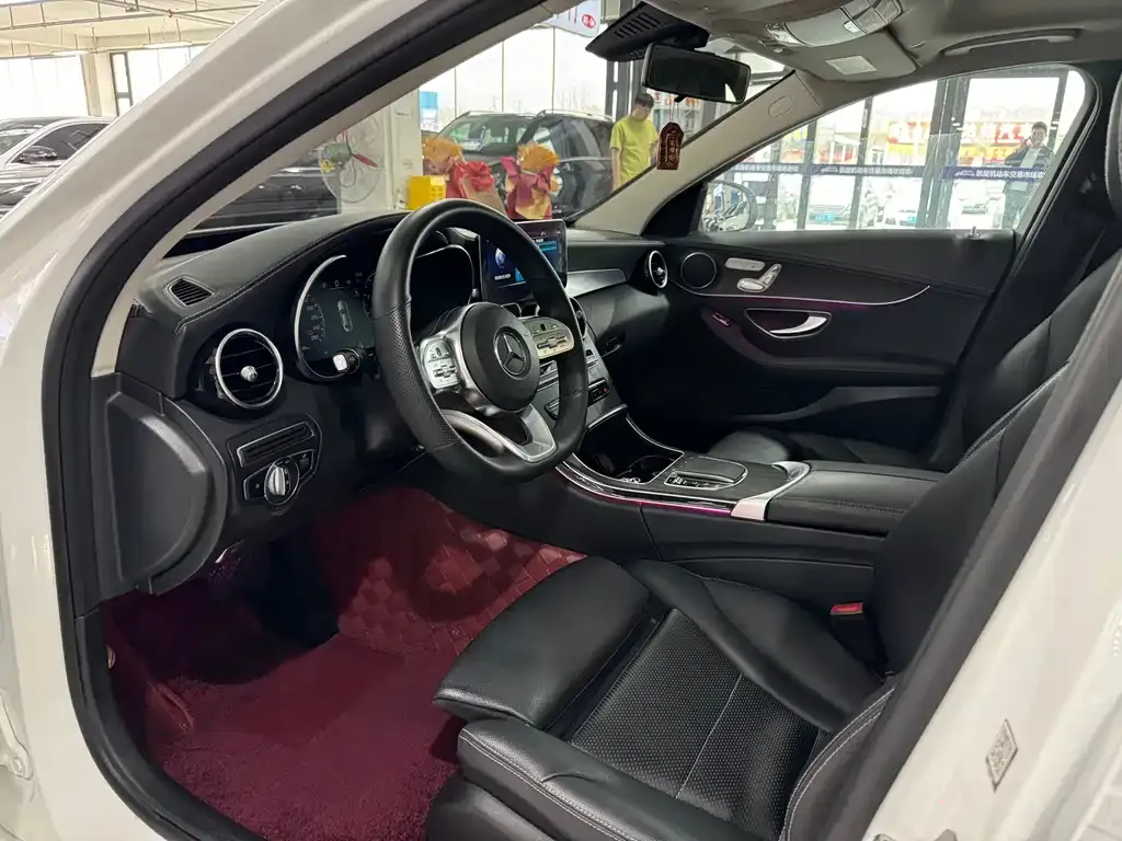 Mercedes-Benz C-Class — фото 10