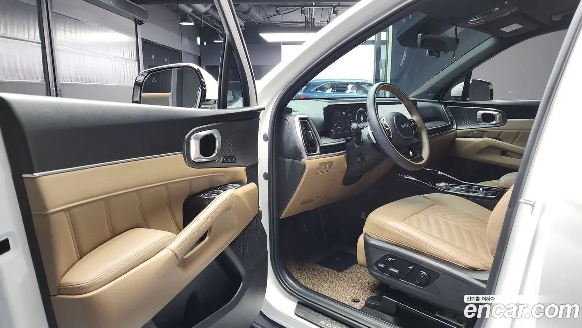 Kia Sorento — фото 10
