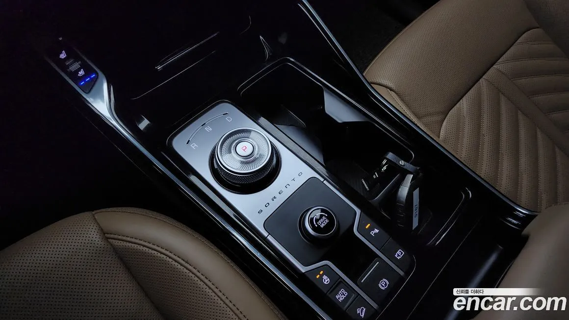 Kia Sorento — фото 9