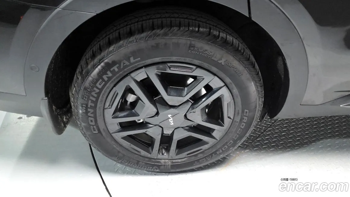 Kia Sorento — фото 5