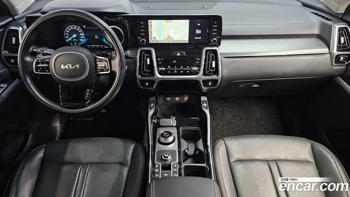 Kia Sorento — фото 7