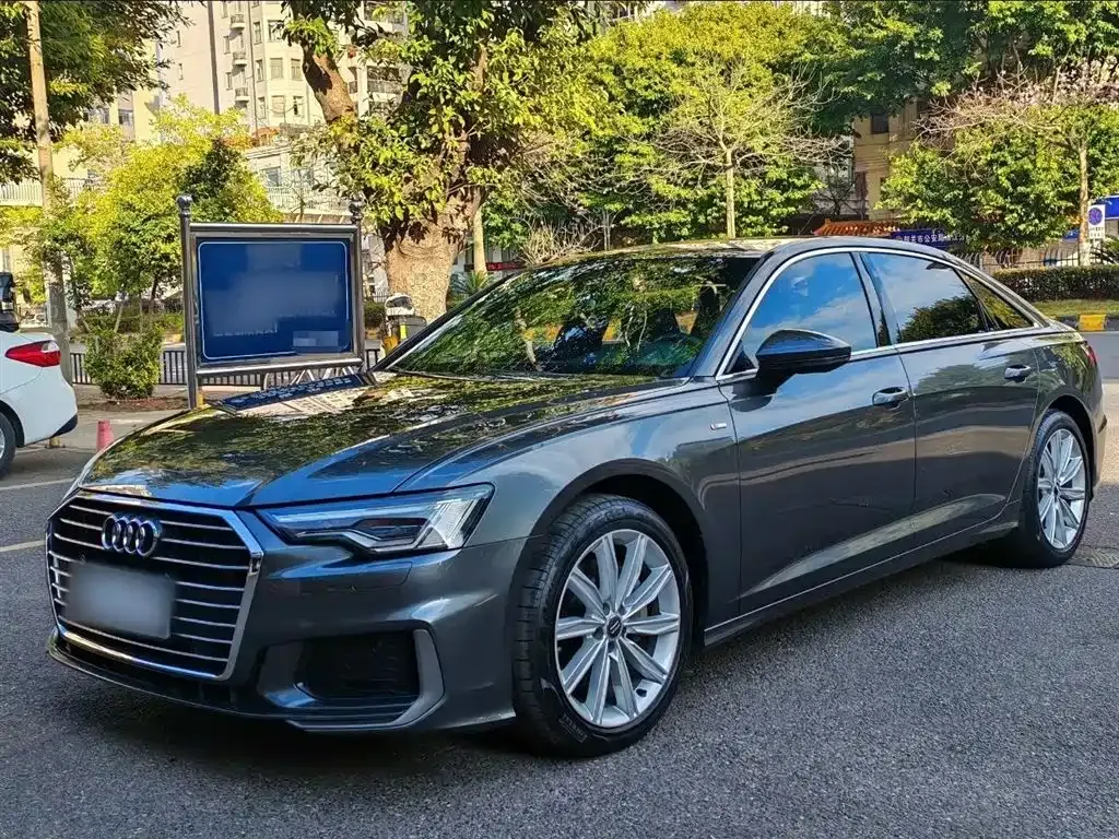 Audi A6L 2021 из CN, фото 1