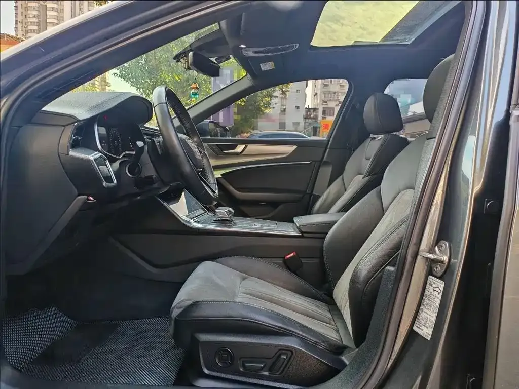 Audi A6L 2021 из CN, фото 8