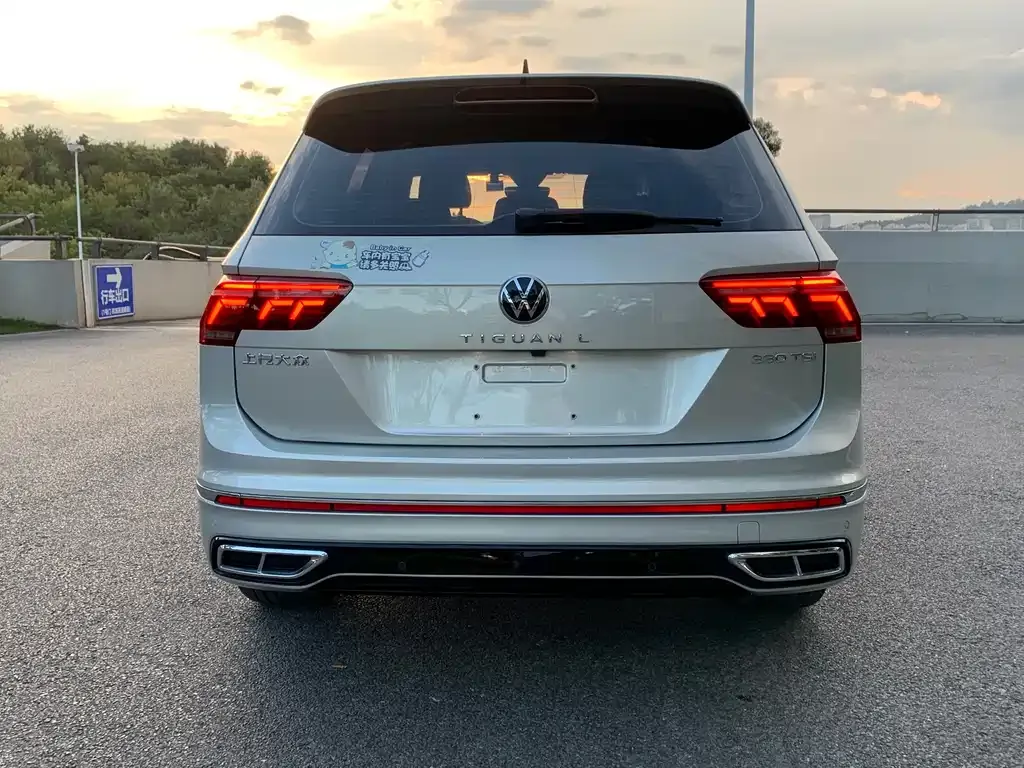 Volkswagen Tiguan L — фото 4