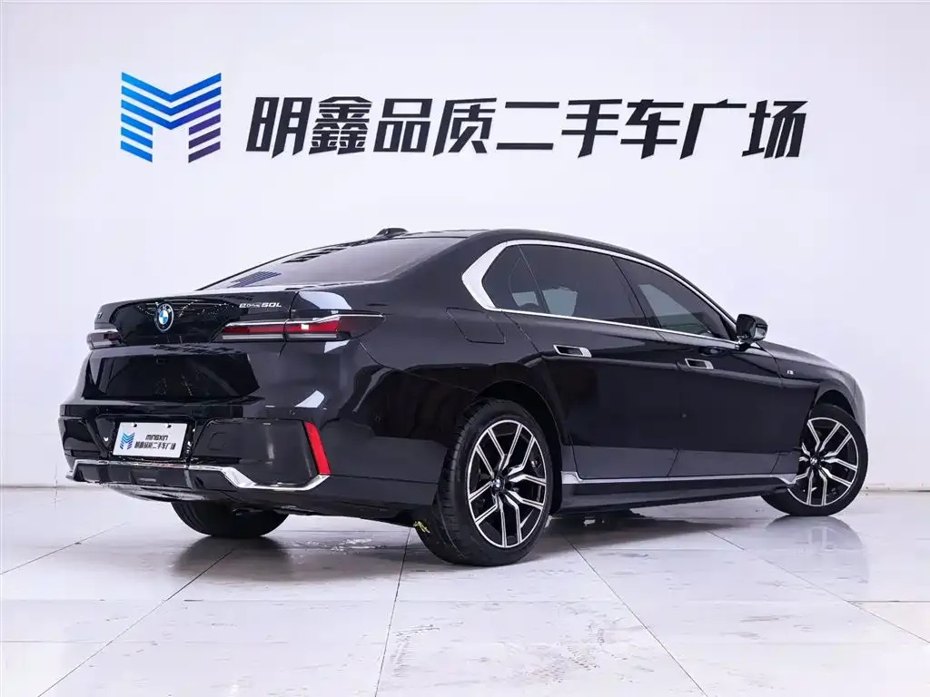 BMW i7 2024 из CN, фото 7