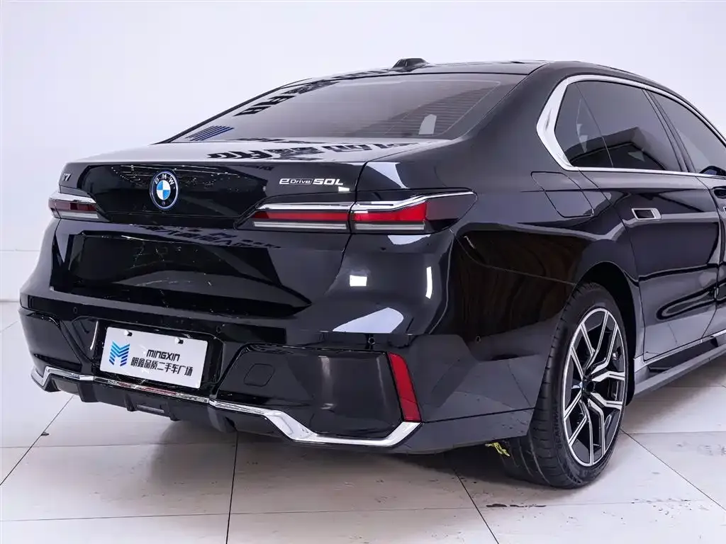 BMW i7 2024 из CN, фото 8