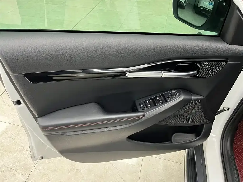 Kia KX3 — фото 10