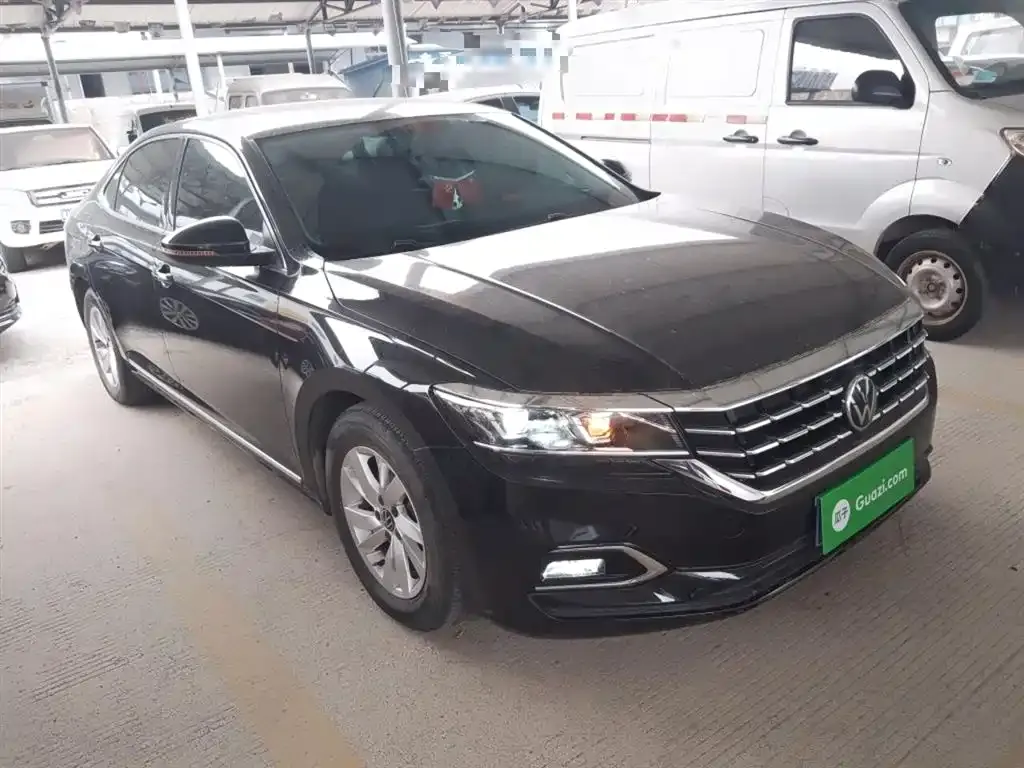 Volkswagen Passat — фото 4