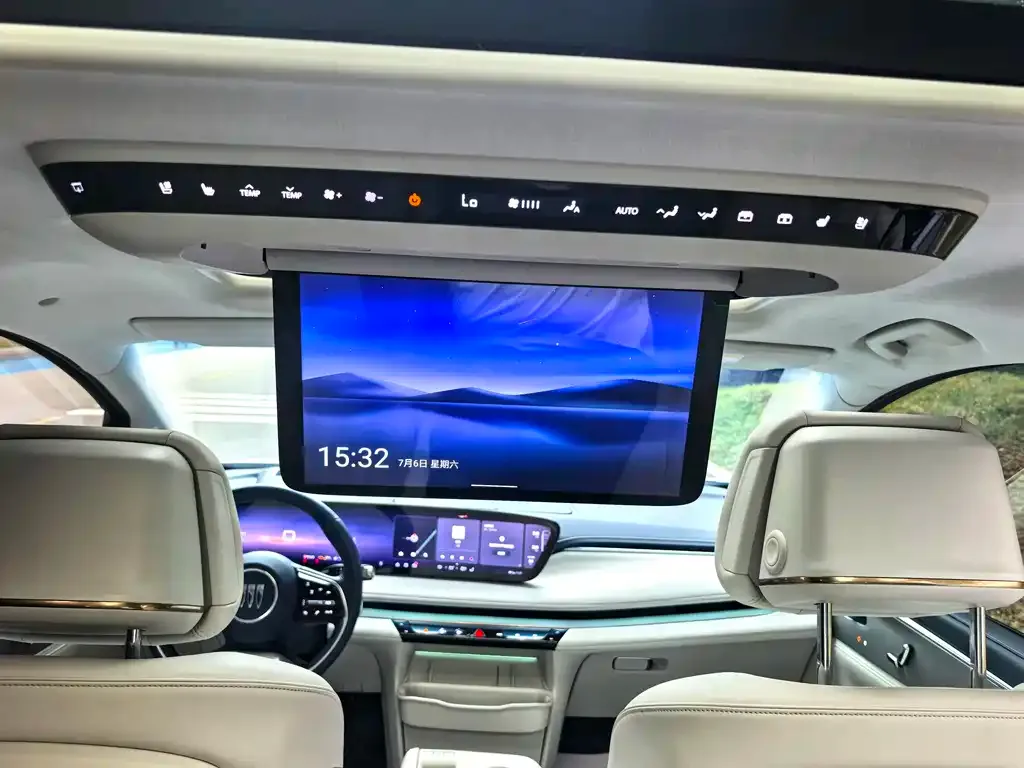 Buick GL8 Hybrid — фото 9