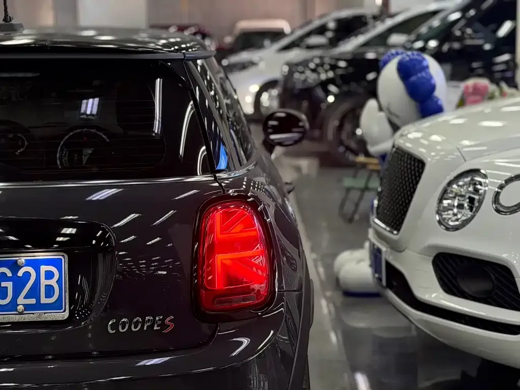 MINI Cooper (3-door) 2021 из CN, фото 9