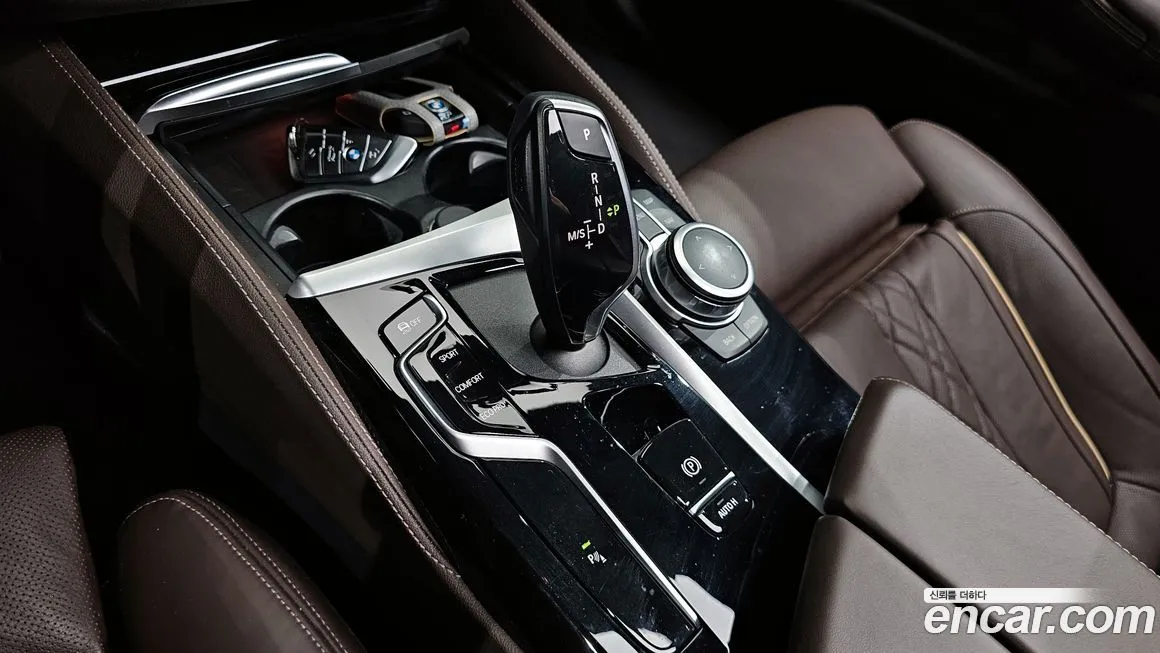 BMW 5-Series 2022 из KR, фото 9