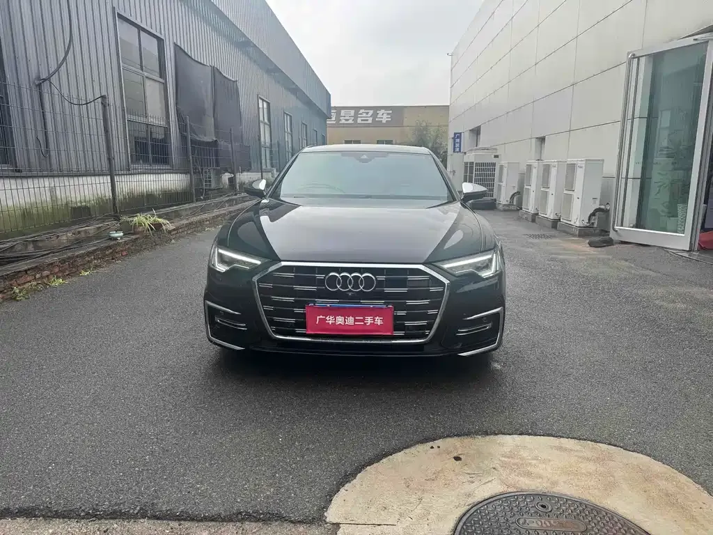 Audi A6L 2023 из CN, фото 2