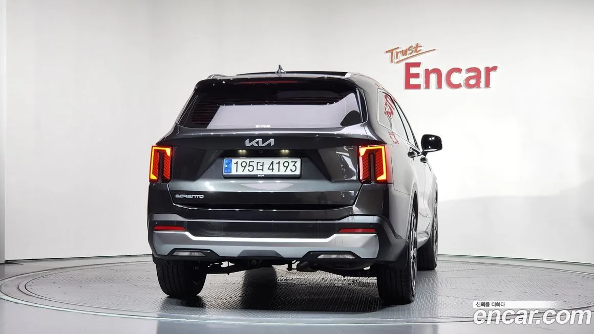 Kia Sorento — фото 4