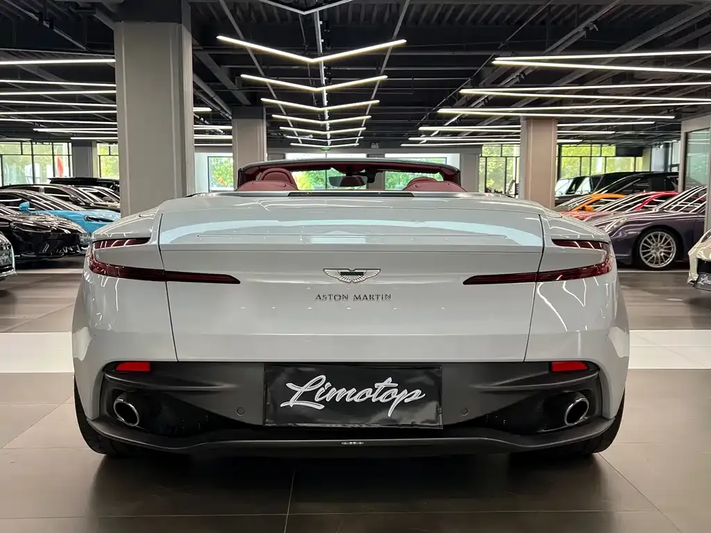 Aston Martin DB11 2022 из CN, фото 5