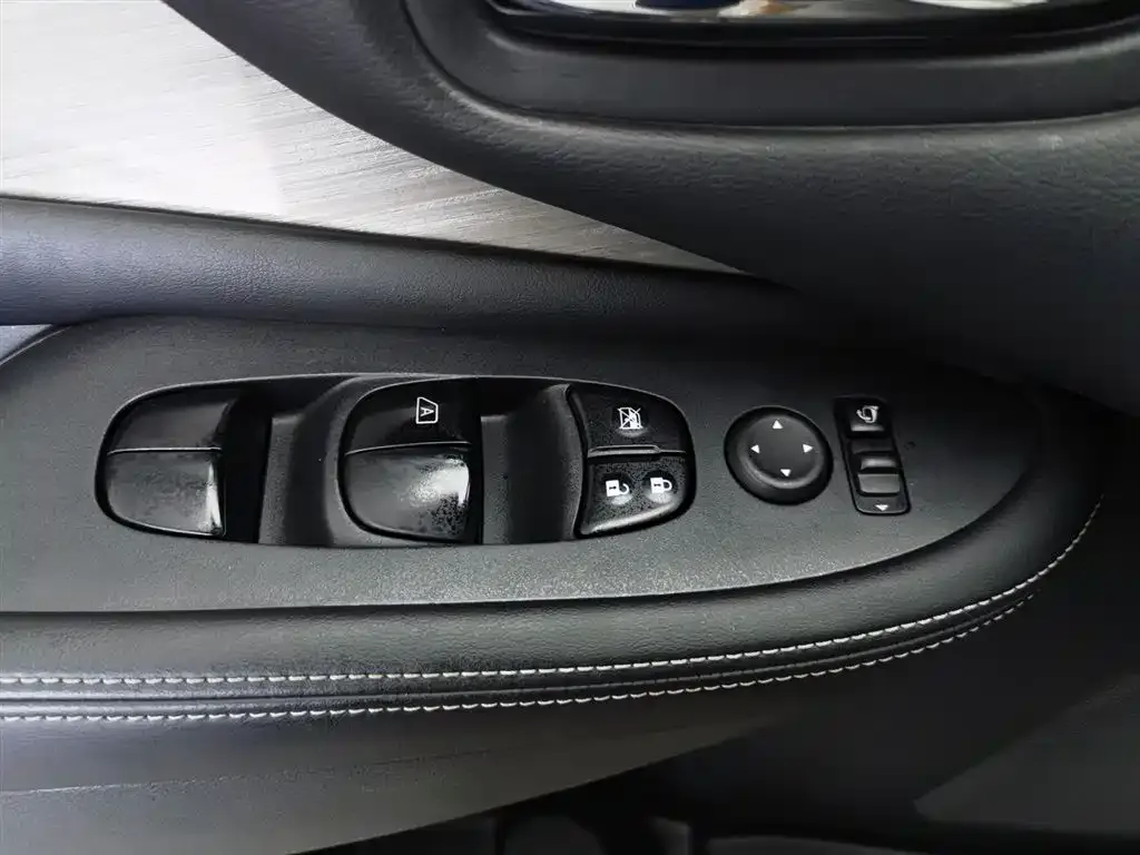 Nissan Murano — фото 9