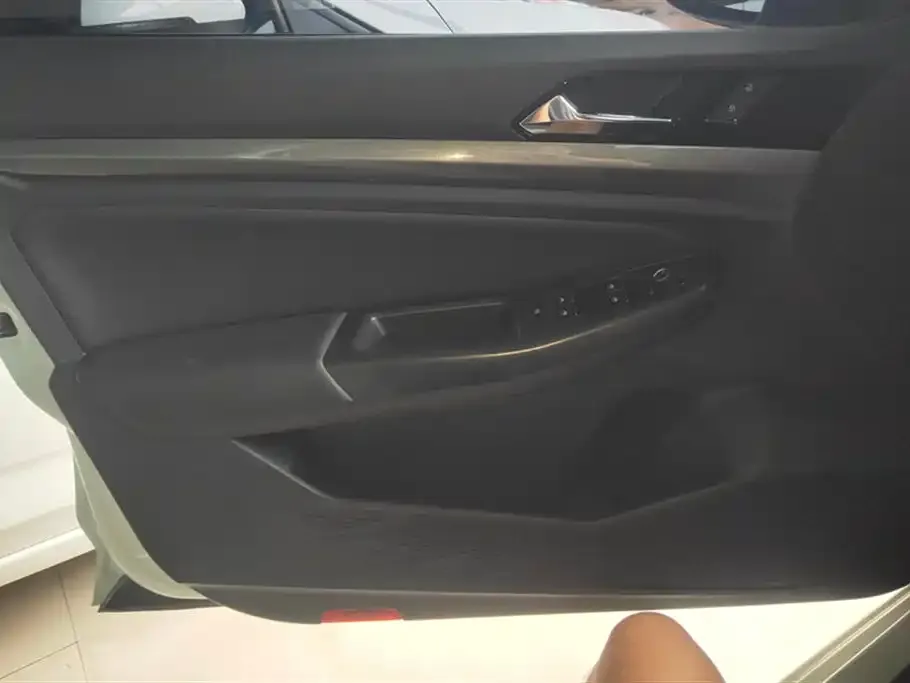 Volkswagen Bora 2021 из CN, фото 7
