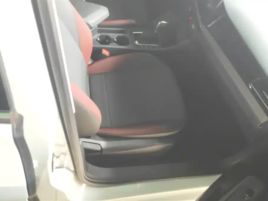 Volkswagen Bora 2021 из CN, фото 8