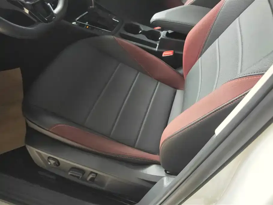 Volkswagen Bora 2021 из CN, фото 9