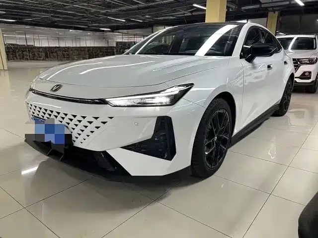 Changan UNI-V 2024 из CN, фото 1