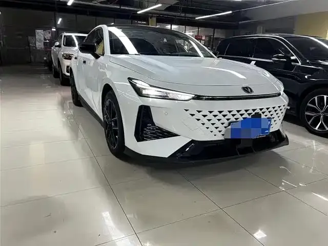 Changan UNI-V 2024 из CN, фото 2