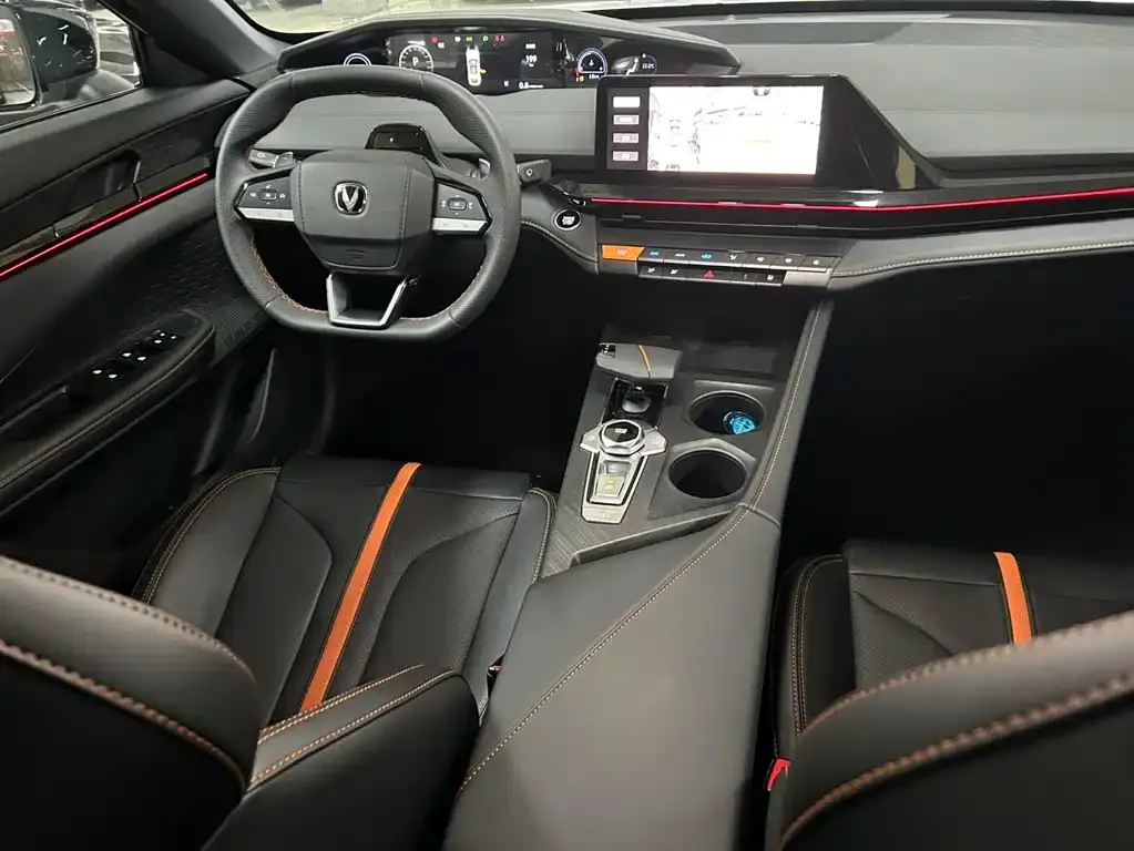 Changan UNI-V 2024 из CN, фото 6
