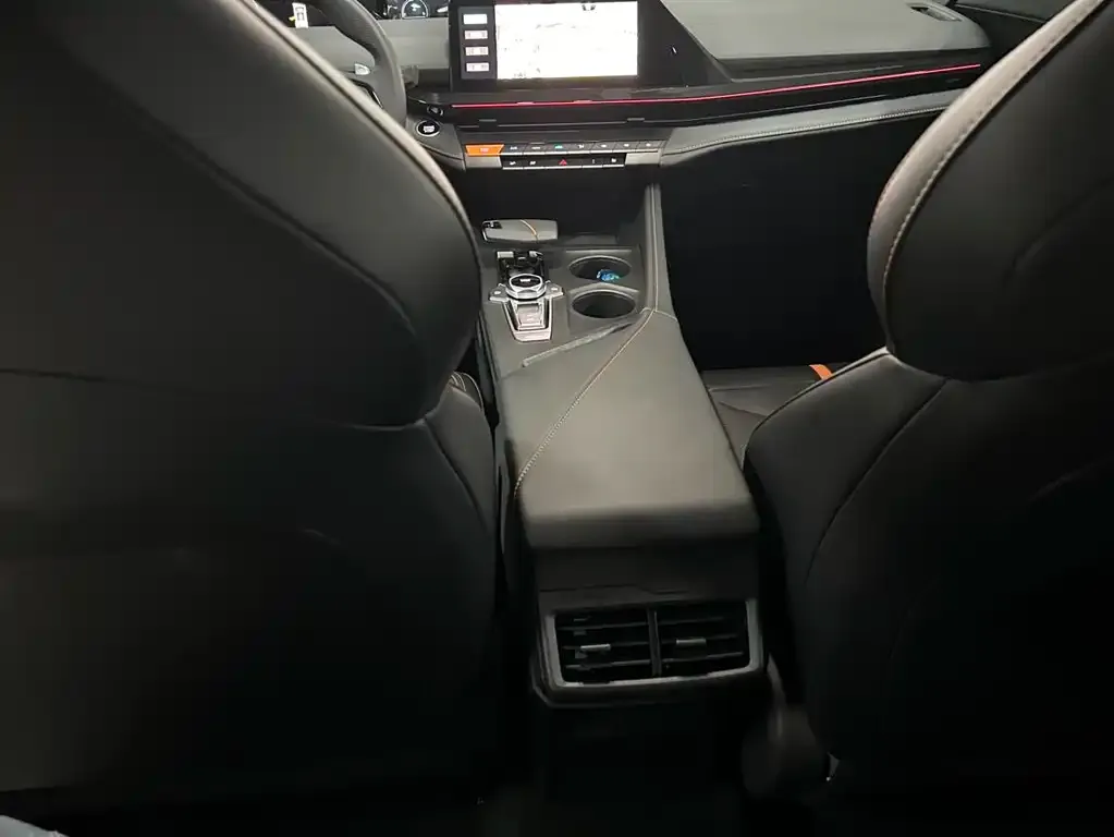 Changan UNI-V 2024 из CN, фото 9
