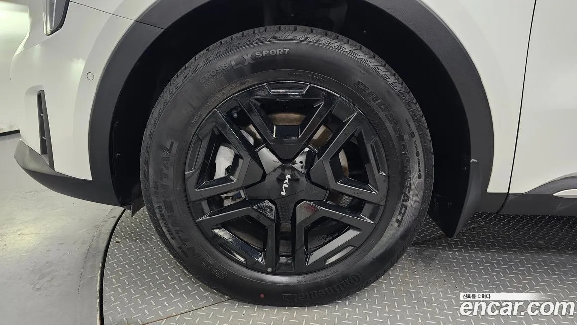 Kia Sorento — фото 5