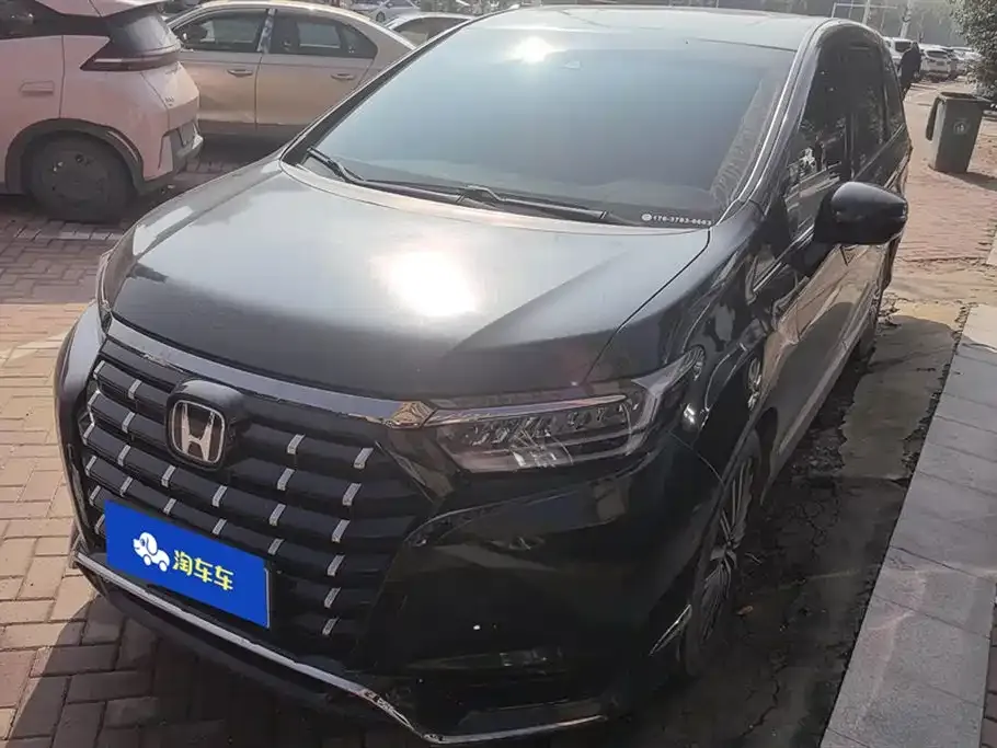 Honda Elysion 2023 из CN, фото 1