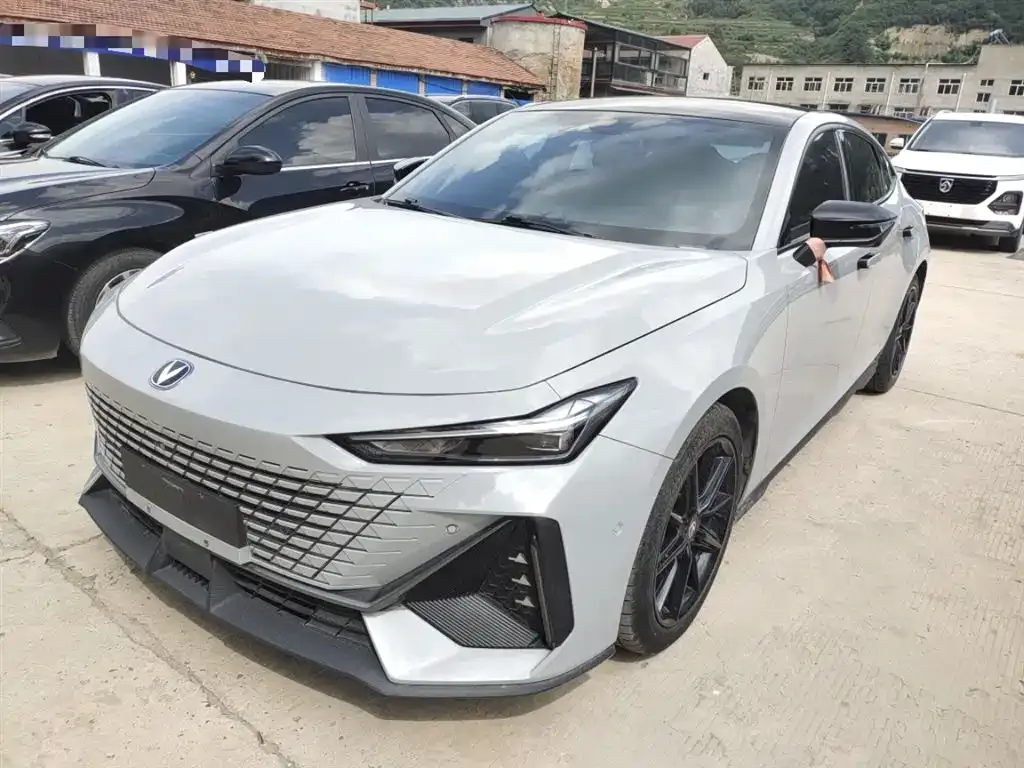 Changan UNI-V 2022 из CN, фото 1