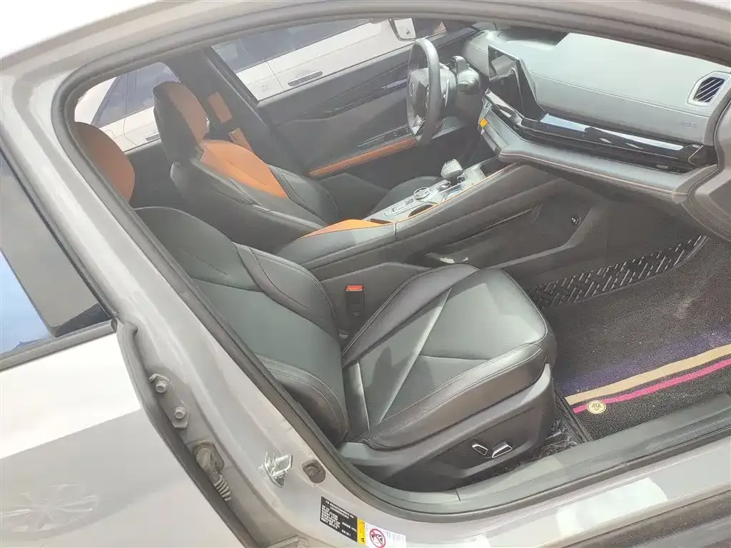 Changan UNI-V 2022 из CN, фото 3