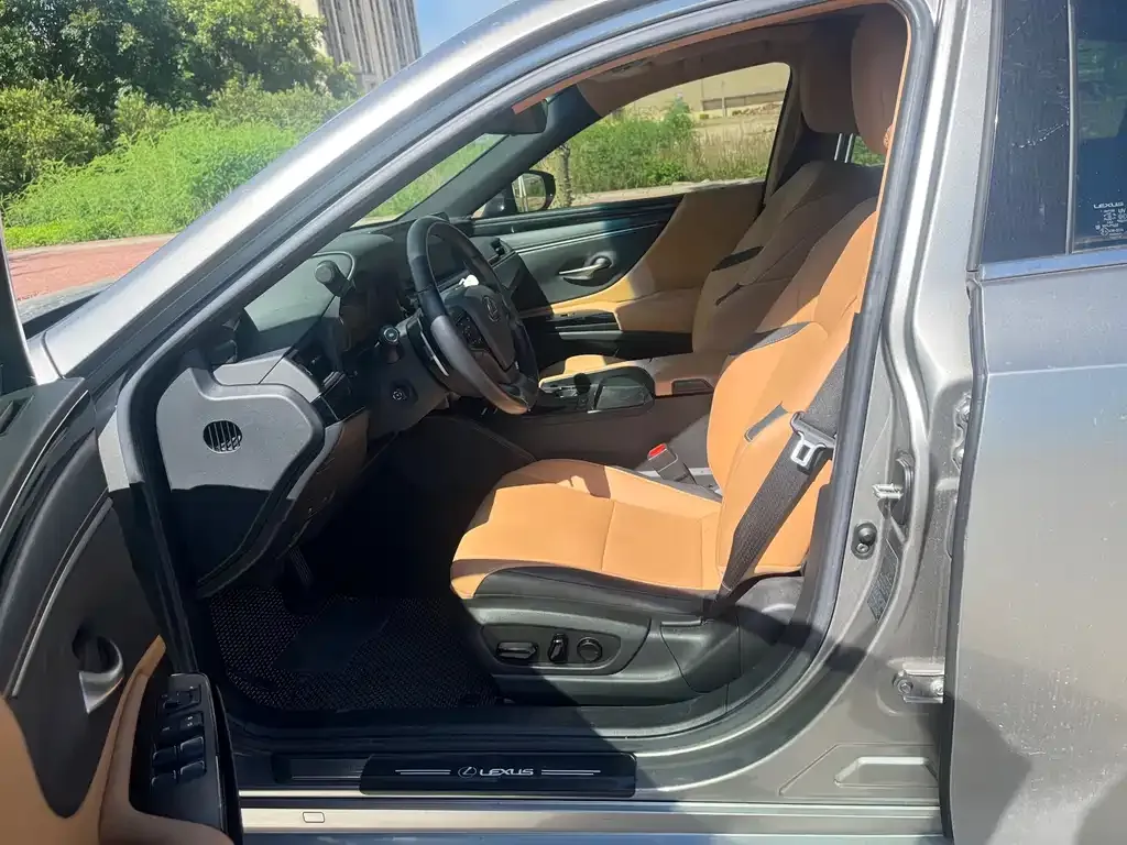 Lexus ES 2022 из CN, фото 8