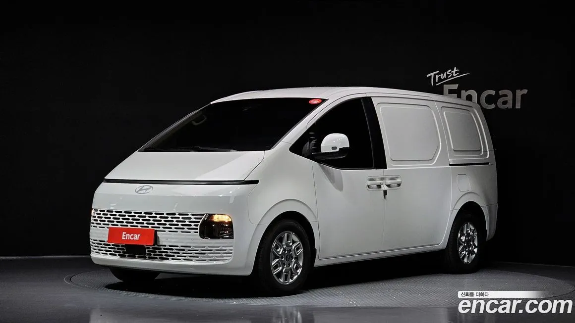 Hyundai Staria 2025 из KR, фото 1