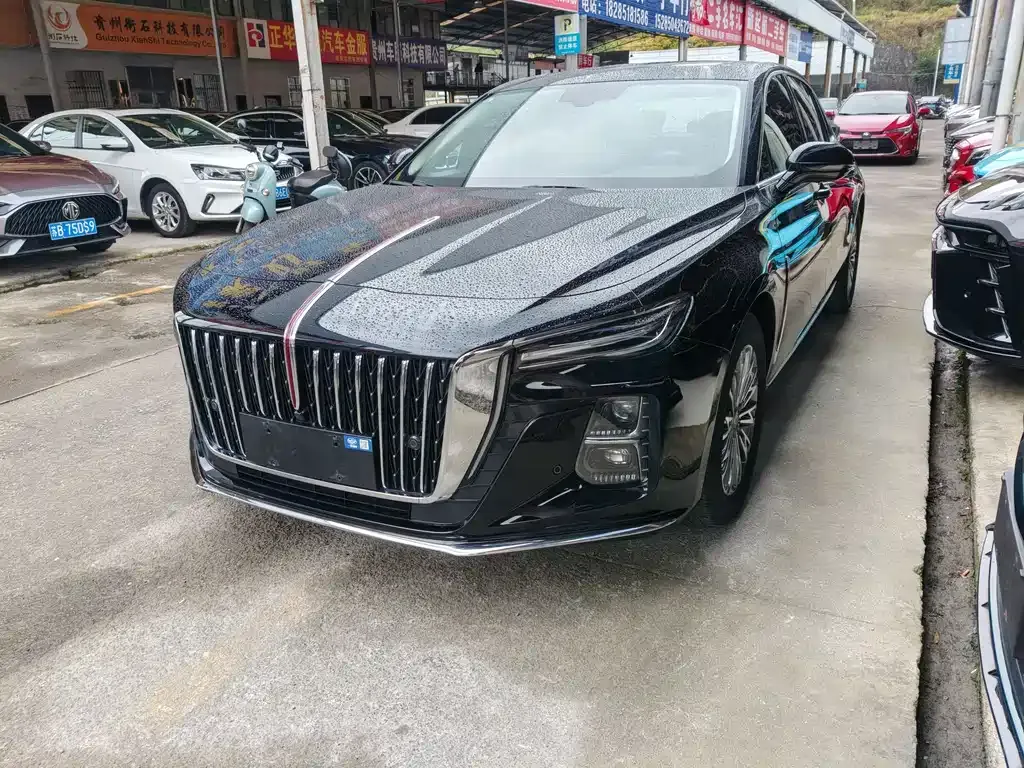 Hongqi H5 — фото 1